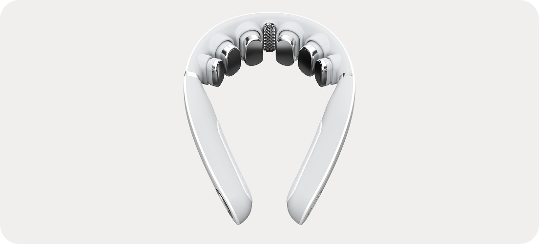 Masażer szyi SKG GS500-N w kolorze białym, z chromowanymi głowicami masującymi, widok z góry na jednolitym tle