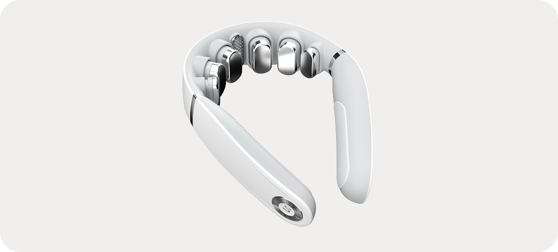 Masażer szyi SKG GS500-N w kolorze białym, z chromowanymi głowicami masującymi